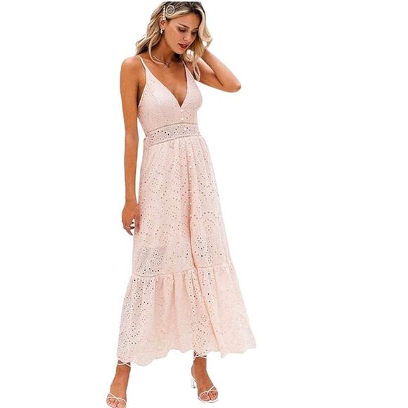Simplee Eyelet Dress size Medium Blush Peach V Neck Spaghetti Strap Maxi Dress - Picture 4 of 11